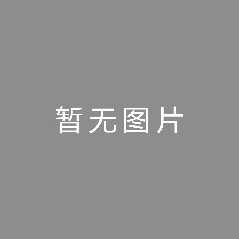 🏆拍摄 (Filming, Shooting)曼晚：安东尼回来训练场，滕哈格和他热心沟通